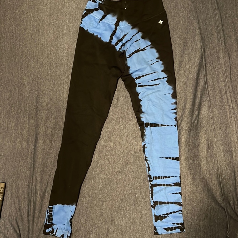 NUX Tie Dye Leggings